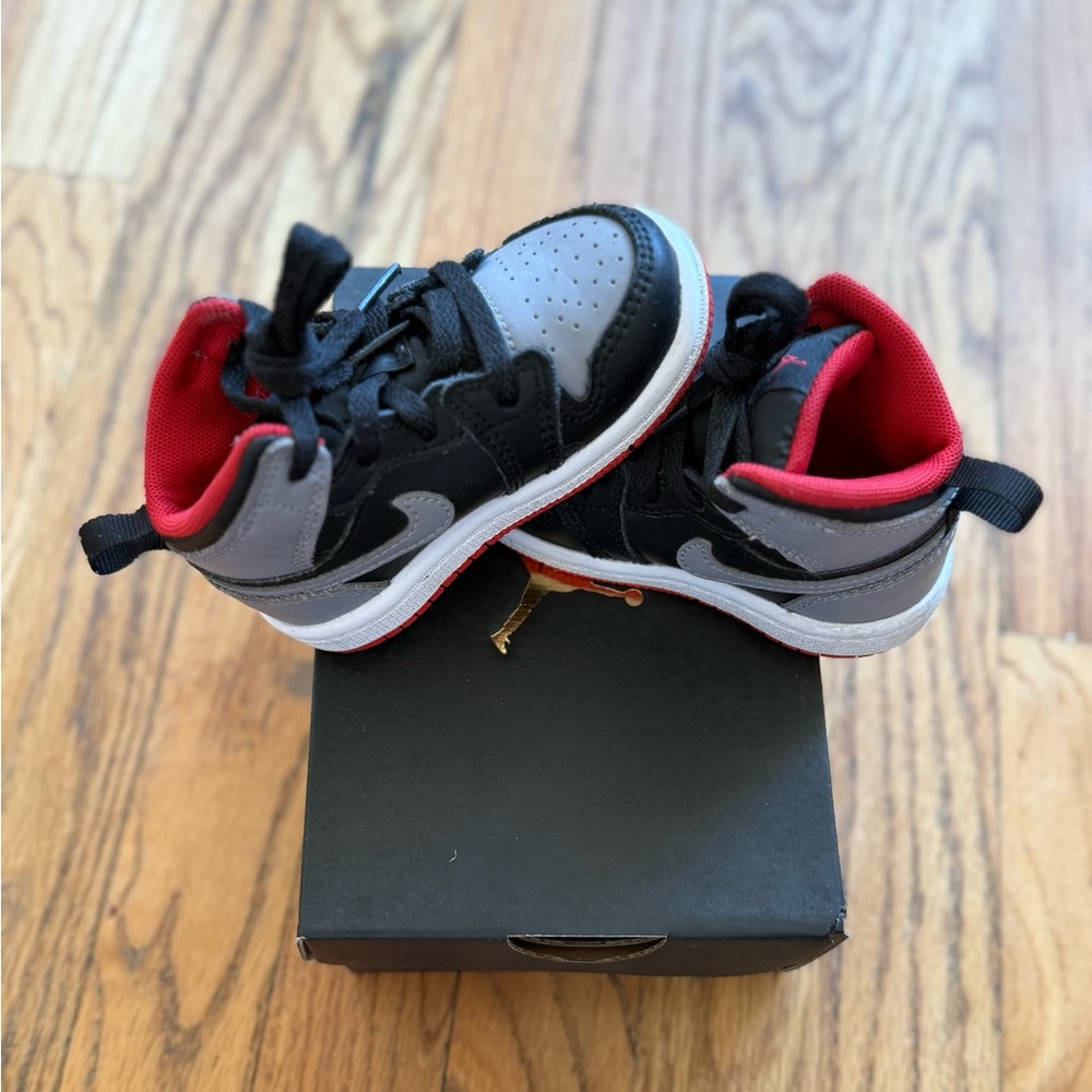 Nike - Jordan 1 Mid TD 
Size 5
Black/Gray/Fire Red - Picture 7 of 13